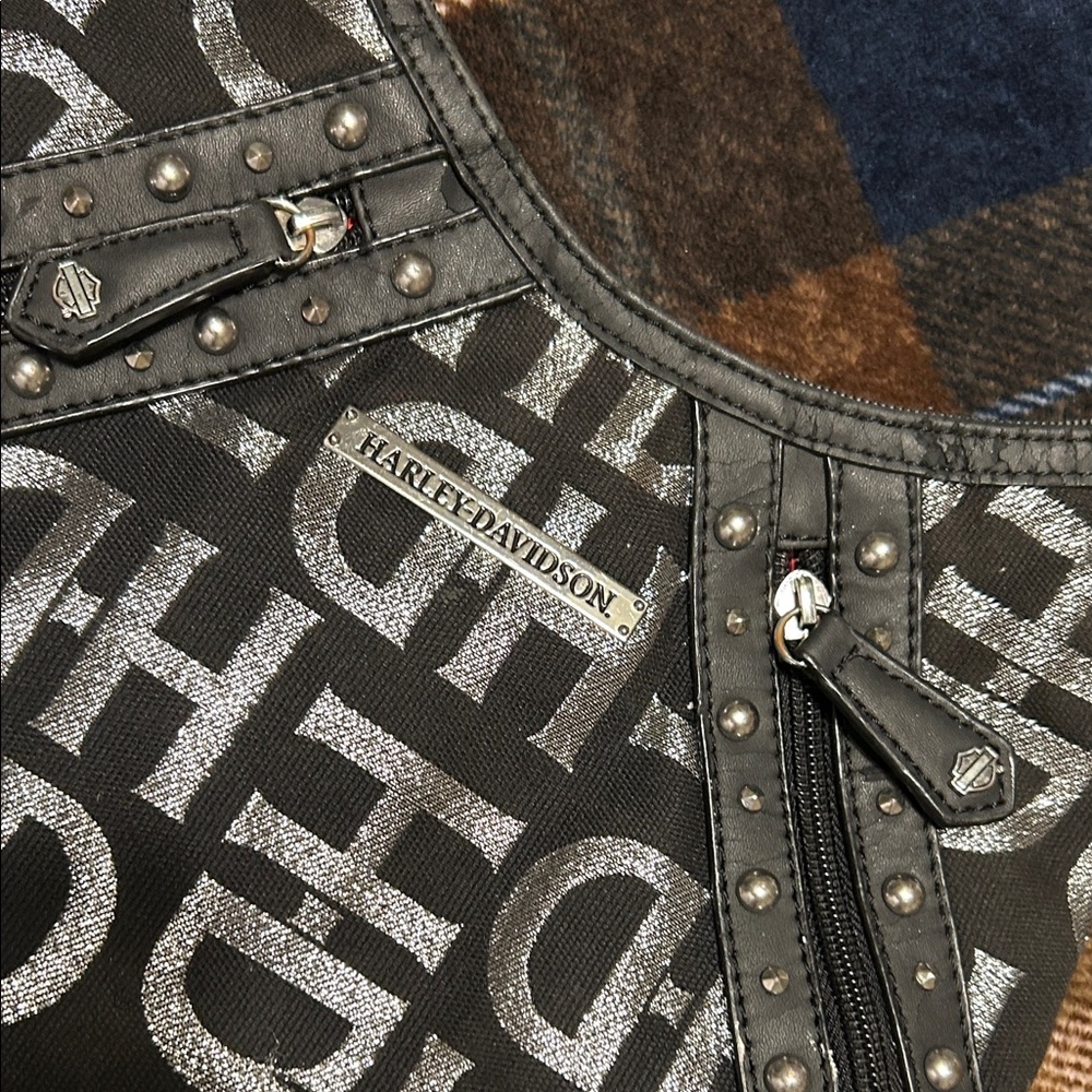 Stylish Black and Silver Women's Bag - Picture 13 of 14